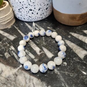 Brána Nebeskej Komunikácie: Kyanit v Kvarci Náramok