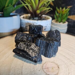 Imperial Nightshield – Strážca polnočného ticha (Surový čierny turmalín 3-5 cm)