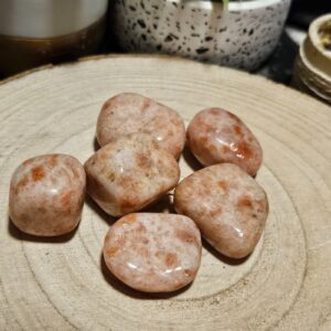 Slnečný Kameň, Oheň Héliosa: Poklad Čistej Radosti a Sily