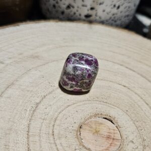 Imperial Ruby Path – Rubínová cesta (Rubín v minerálnej matrici živca, 15g)