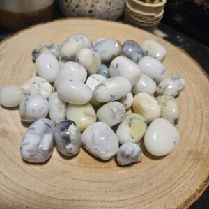 Imperial Sorcerer’s Trio – Mágova trojica (Balenie tromlovaných merlinitov, 3 ks, 3-4 cm)