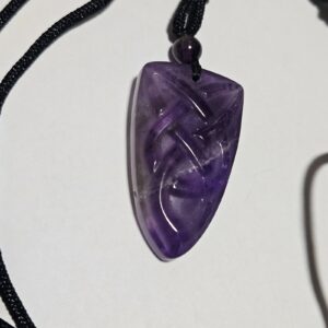 PRÍVESOK AMETYST V TVARE ŠÍPU