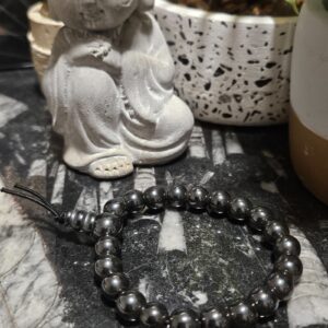 Hmatateľná Vitalita Aury – Hematitový Buddha Náramok (8 mm / 10 mm Guru)
