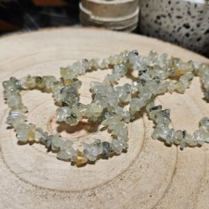 Náramok sekaný Prehnit