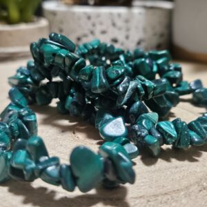 Malachit náramok sekaných zŕn