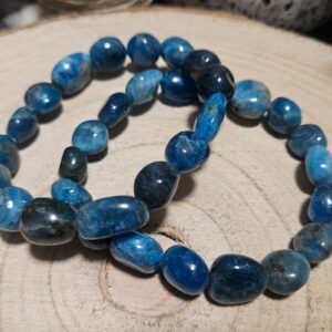Odvážny Zvon Zmeny – Apatitový Náramok z Nugetiek (10–15 mm)