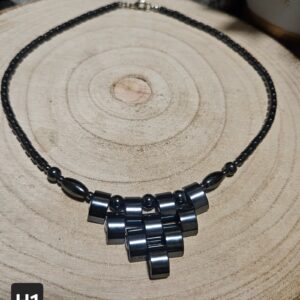 H1/Ostrie Vôle – Prívesok v tvare obráteného trojuholníka