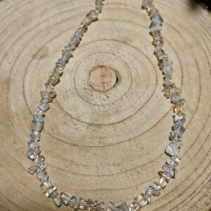 Opalitový „štiepkový“ náhrdelník