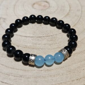 Imperial Blue Authority – Modrá autorita (Handmade náramok z modrého jadeitu a onyxu, 8 mm, 17-18 cm)