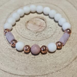 Imperial Rose Zenith – Spirituálny vrchol (Ručne vyrobený thulitový náramok s hranolmi kunzitu a bielym jadeitom)