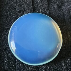 Opalitový okrúhly plochý upokojujúci kameň