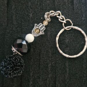 Imperial Hamsa – Ochranná dlaň (Ručne vyrobený onyxový kľúčenka s karneolom a jadeitom)