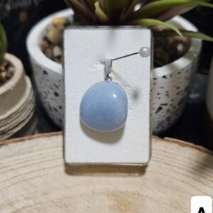 ANGELITOVÝ PRÍVESOK – KAMEŇ ANJELOV A TALIZMAN DUŠEVNÉHO POKOJA