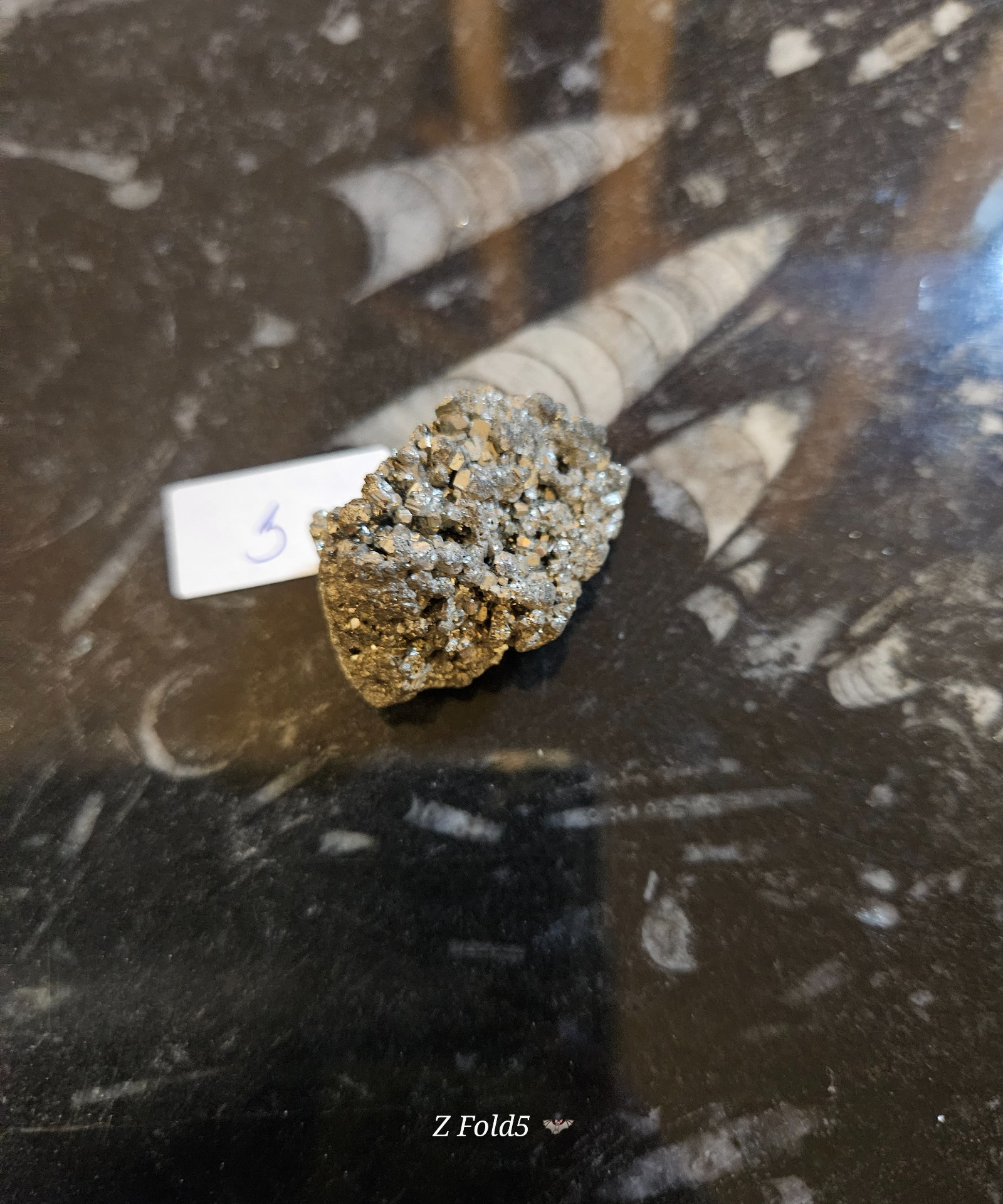 Imperial Peru Pyrit – Surový kúsok zlatistej energie - Image 3