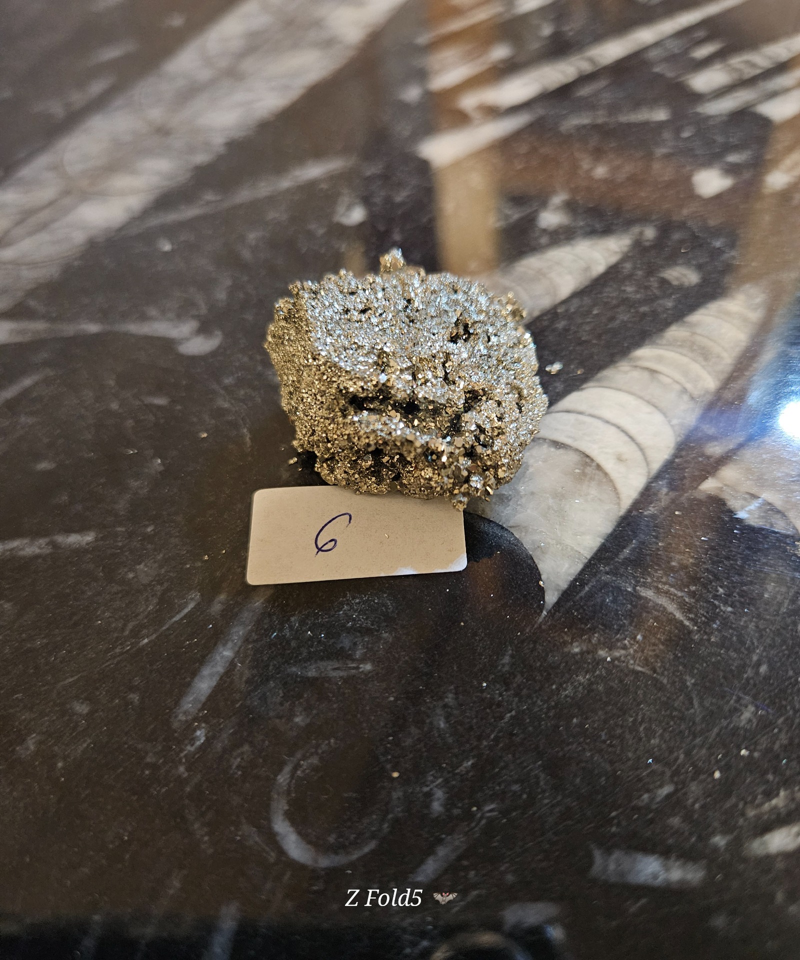 Imperial Peru Pyrit – Surový kúsok zlatistej energie - Image 6