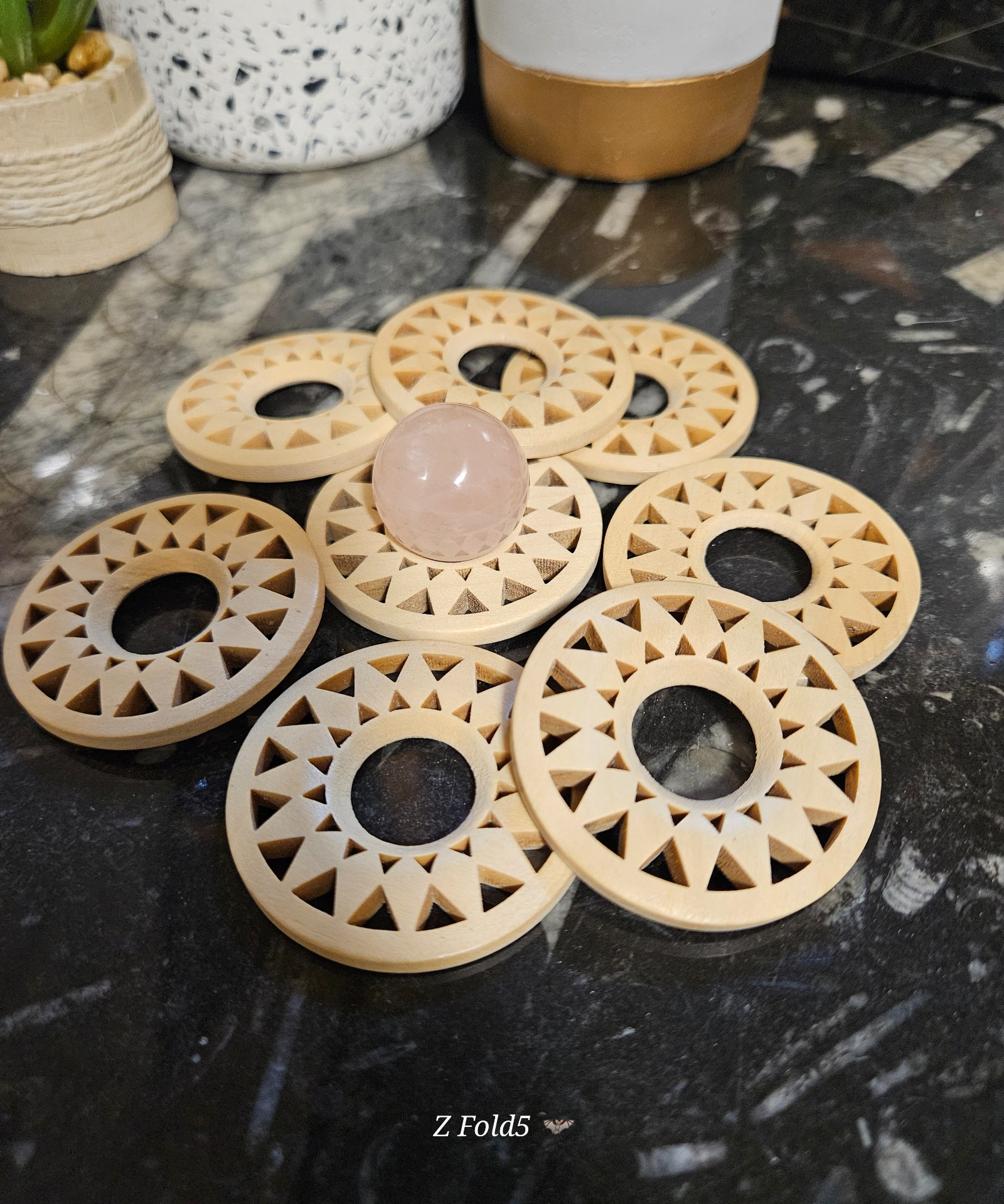 Imperial Wooden Sphere Stand - variabilný drevený stojan na minerály