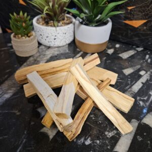 Imperial Palo Santo Set – 3 Pieces of Holy Wood for Rituals & Energy Clearing