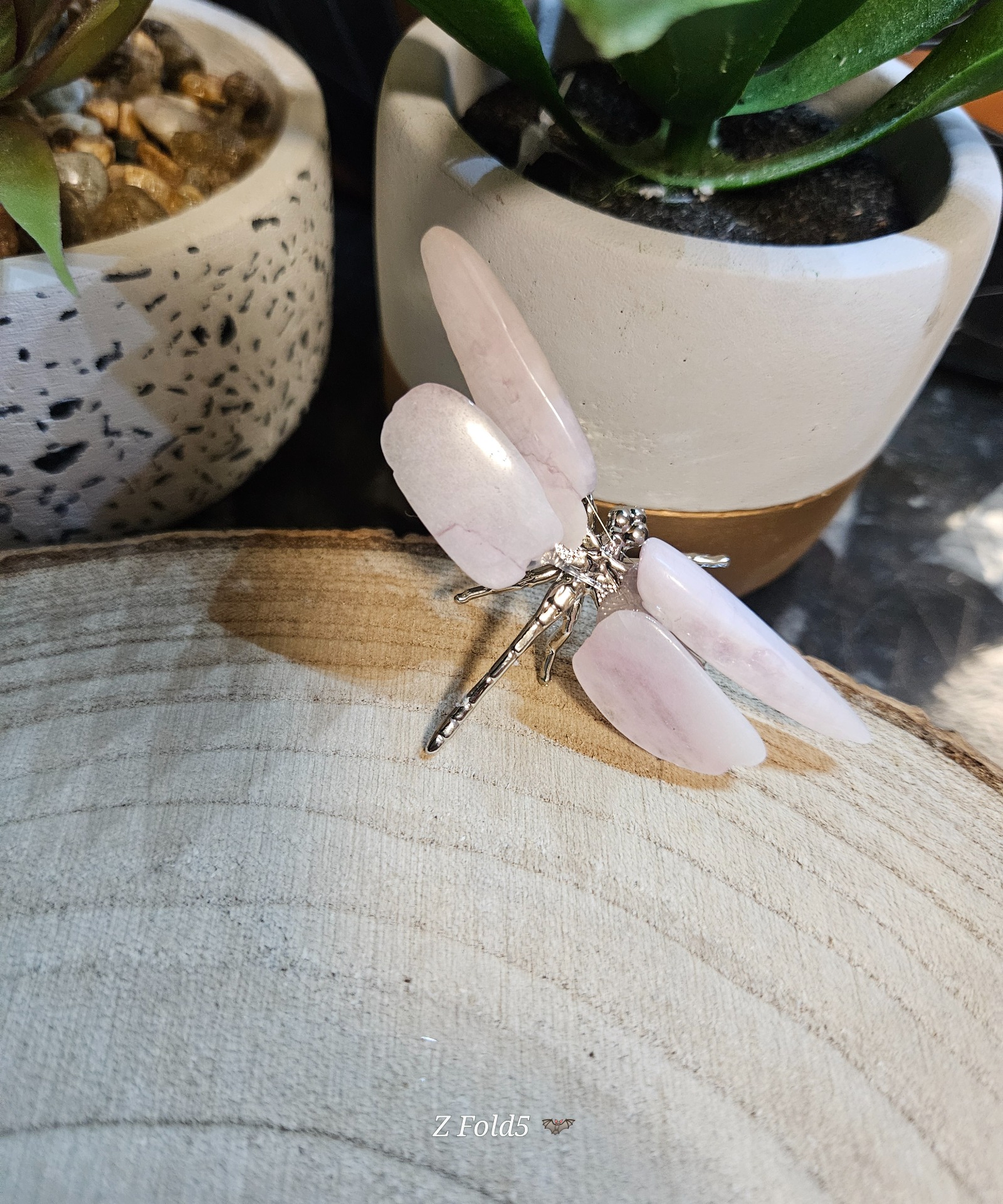 Imperial Kunzite Dragonfly - dekoratívna vážka z prírodného kunzitu