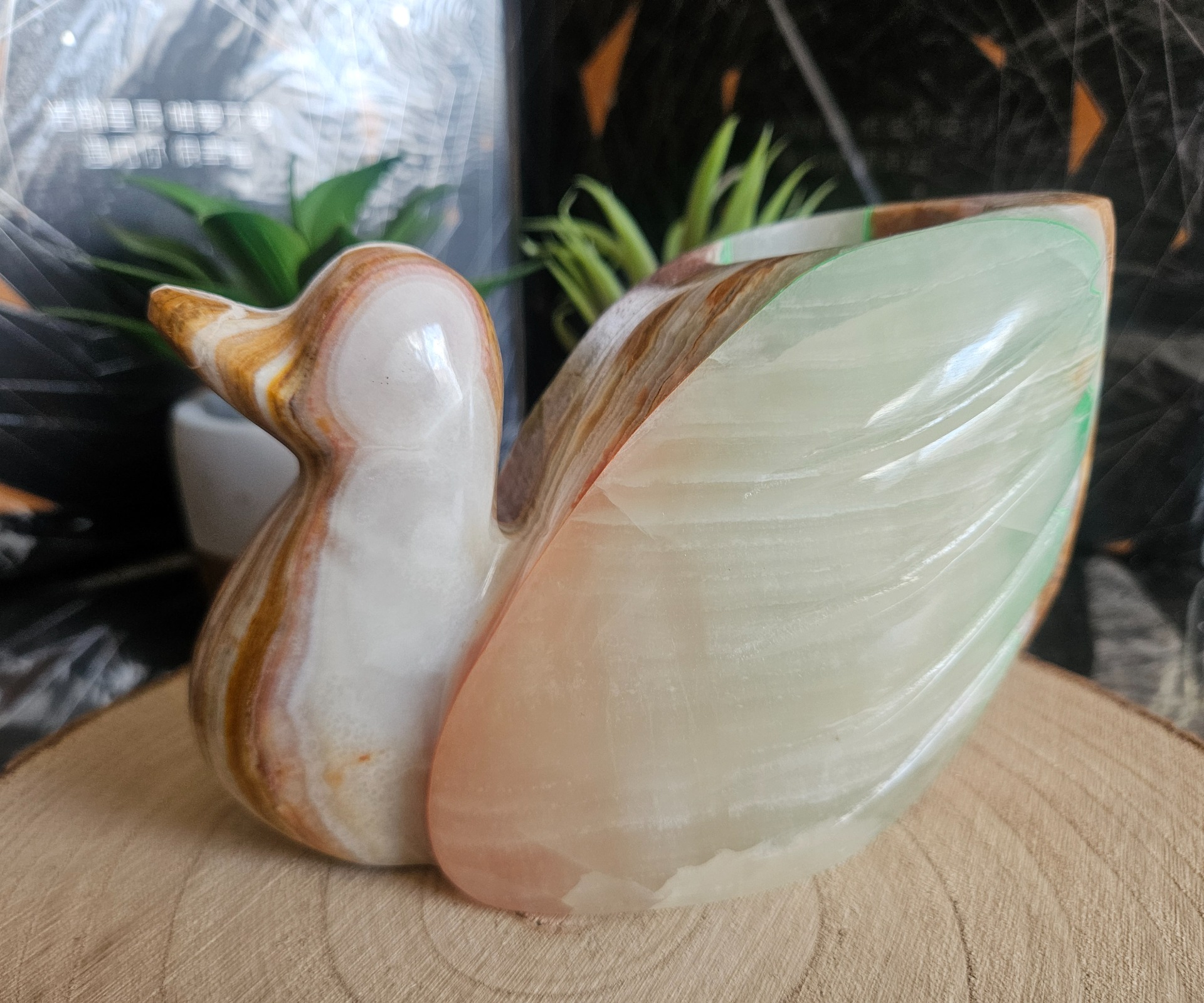 Imperial Golden Onyx Duck – Dekoratívna kačka z medového ónyxu - Image 3