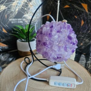 Imperial Amethyst Sphere - luxusná ametystová USB lampa v tvare gule s ovládačom