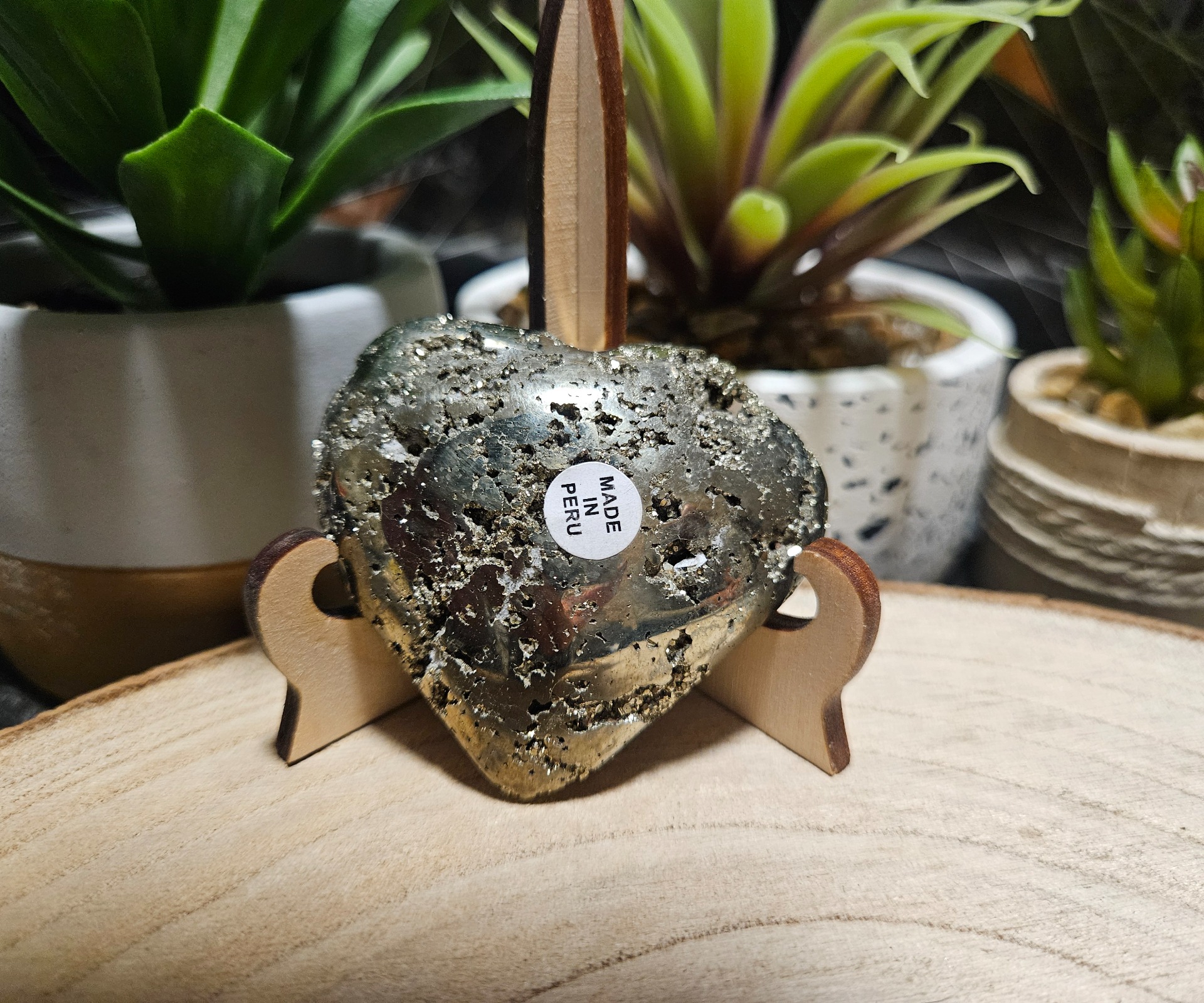 Imperial Golden Heart 129 leštené pyritové srdce z Peru s prírodnými geódami 6cm