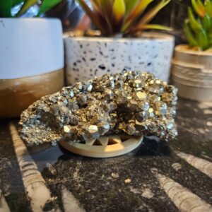 Imperial Pyrite Druze Cluster surova pyritova druza podlhovasty mineral hojnost 190g
