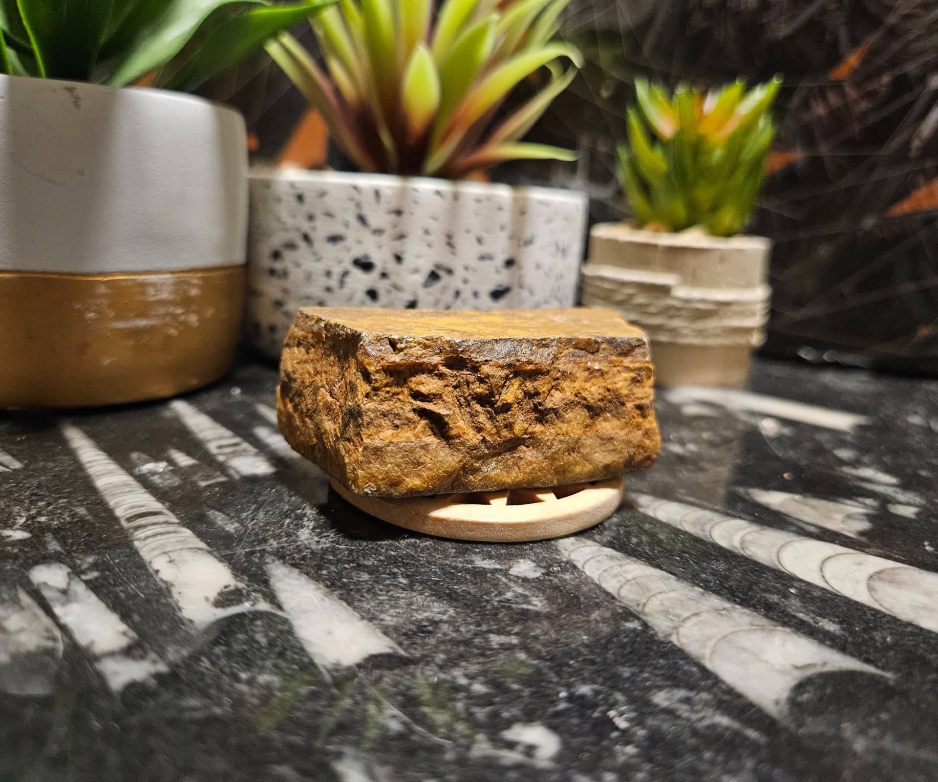 Imperial Tiger’s Eye – Sila zeme (Raw Edition) (Prírodný surový minerál Tigrie oko, 6 cm, 96 g)