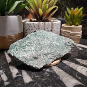 Imperial Green Muse 174 surový fuchsit pre bylinkovú mágiu a fyzické zdravie