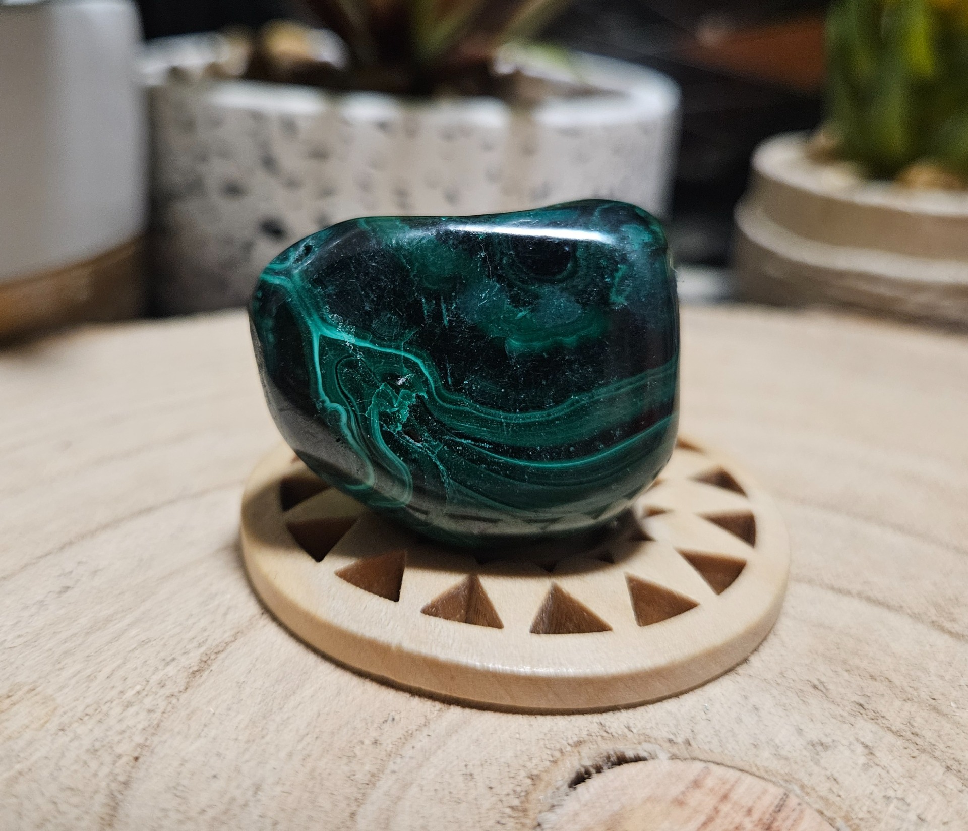 Imperial Malachite Congo Sovereign Specimen 58 lesteny rez kvaplom malachitu kongo 58g poloha lezmo