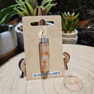 slnecny kamen privesok spicaty kamen stastia oranzovy mineral helios talizman optimizmus solar plexus meditacia imperial-mineral