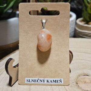 slnecny kamen privesok na krk kamen stastia oranzovy mineral talizman optimizmus solar plexus meditacia imperial-mineral