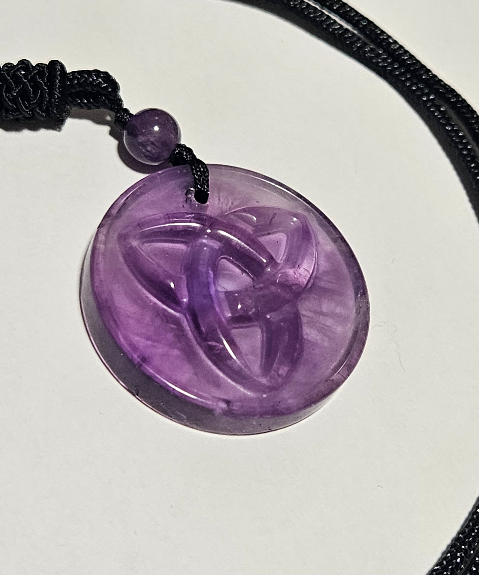 Imperial Ametystový prívesok Okrúhly Trefoil No. 12 pre ochranu a intuíciu