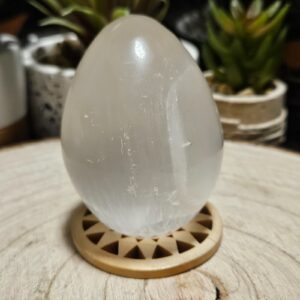 Imperial Selenite Egg - Selenitové vajce pre nový začiatok a duchovnú očistu