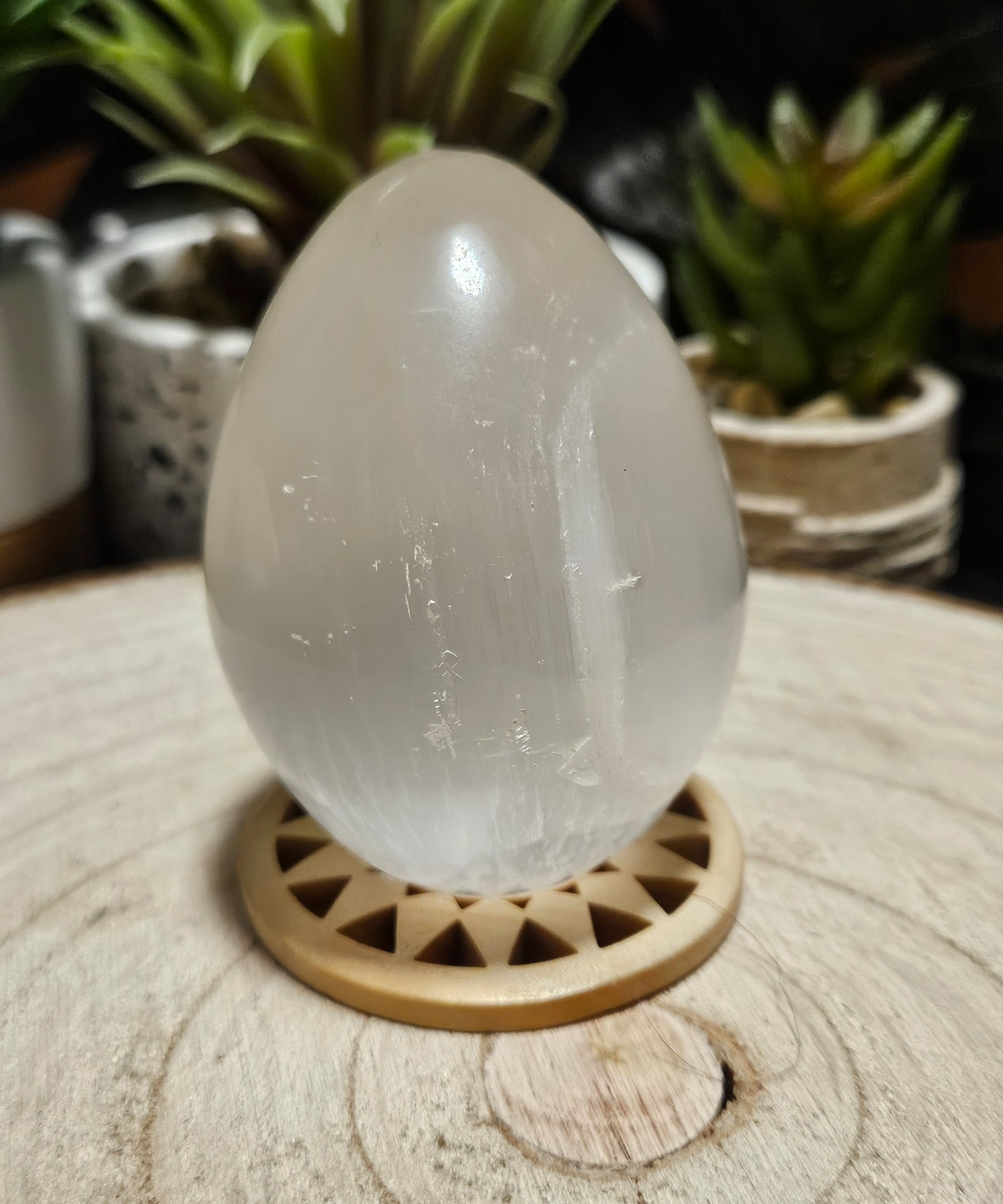 Imperial Selenite Egg - Selenitové vajce pre nový začiatok a duchovnú očistu