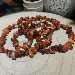 Imperial Red Jasper Shamanic Chips Bracelet naramok ulomky cerveny jaspis sekae kamene mineraly rucna vyroba