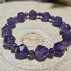 Imperial Ametyst AA handmade náramok s 10mm geometrickými a 5mm okrúhlymi korálkami