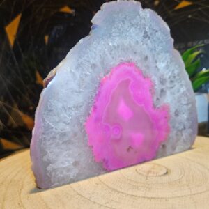 Imperial Pink Heart Agate Crystal Portal Geode naramok achatove tazitko pink kristal 11,5x14cm