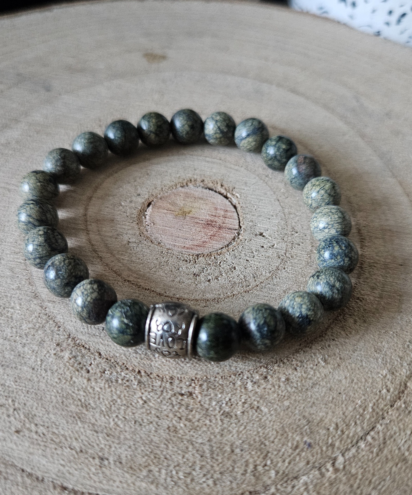 Imperial Serpentine Love – Náramok láskyplnej obnovy (Prírodný Serpentín – handmade náramok z korálok na pružnej gumičke, 8 mm)