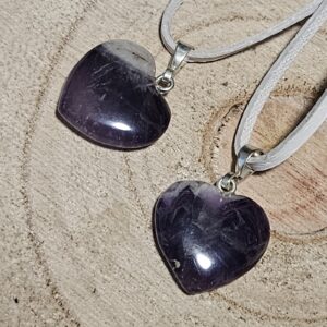 Imperial Amethyst Heart prívesok brúsené srdiečko z ametystu 15mm pre sebalásku a očistu
